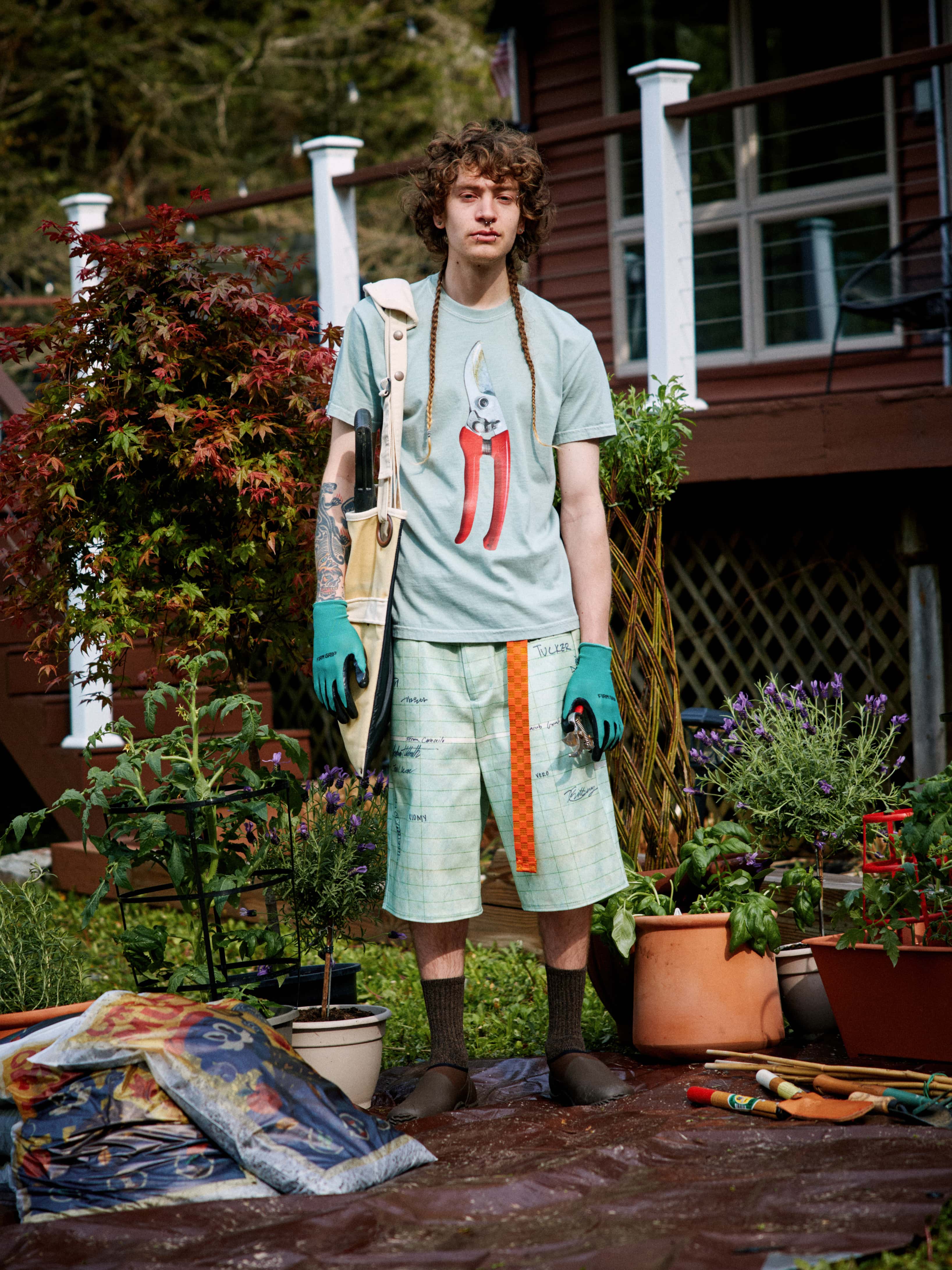 Pruner Tee